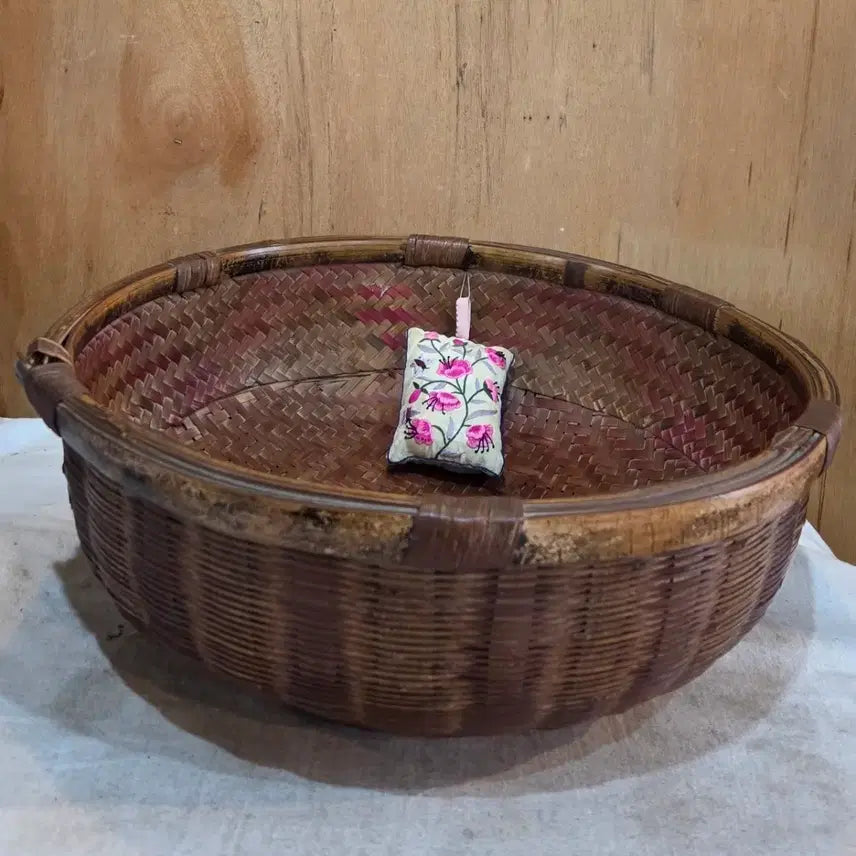 [BUNJANG] Traditional Korean Sewing Box / 민속품/ 반짇고리