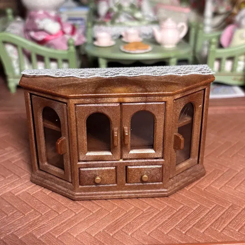 [BUNJANG] Sylvanian Families Old Storage Cabinet / 실바니안 올드 수납 서랍장 장식장
