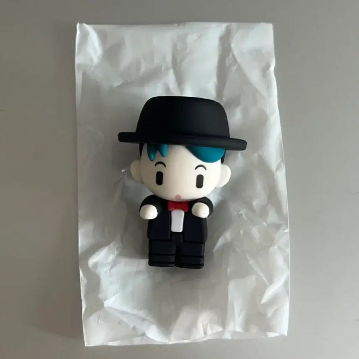 [BUNJANG] G-Dragon (GD) Pop-up Monitor Figure / 지디 팸 팝업 모니터 피규어 드라마