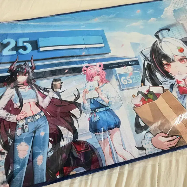 [BUNJANG] Lee Hwan GS25 Collaboration Extended Desk Mat / 이환 GS25 콜라보 장패드 판매합니다.