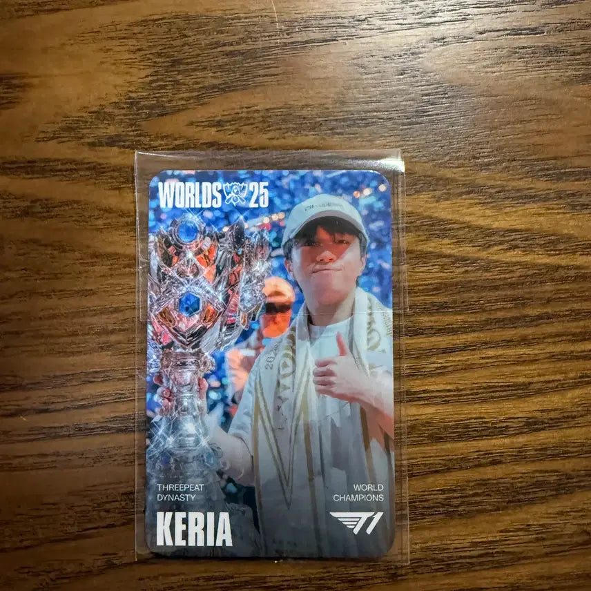 [BUNJANG] T1 Keria 25 Worlds Championship MSI Photocard / 케리아 25 월즈 우승 포카 MSI
