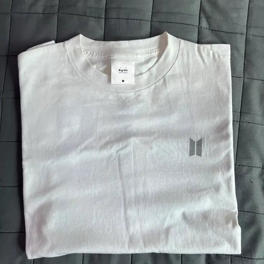 [BUNJANG] BTS Love Yourself Tour T-Shirt White Size 1 / BTS 러브 유어셀프 Love Yourself 투어 티셔츠 화이트 1사이즈.