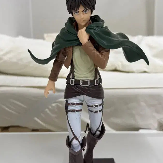 [BUNJANG] Attack on Titan Eren Yeager Grandista Figure / 택포 2.8) 진격거 에렌 예거 그란디스타