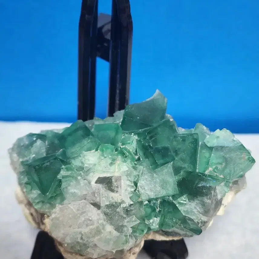 [BUNJANG] Natural Fluorite Cluster Crystal Raw Stone with Stand / 천연크리스탈 녹색형석 클러스터 원석 + 받침대