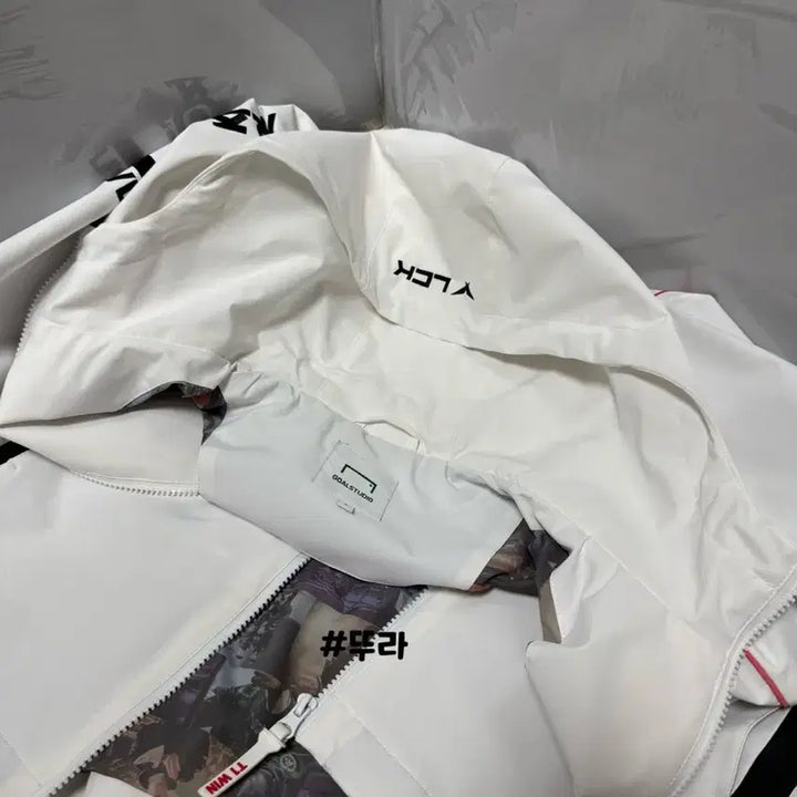 [BUNJANG] T1 2024 Worlds Jacket White S / T1 2024 유니폼 월즈 자켓 화이트 S