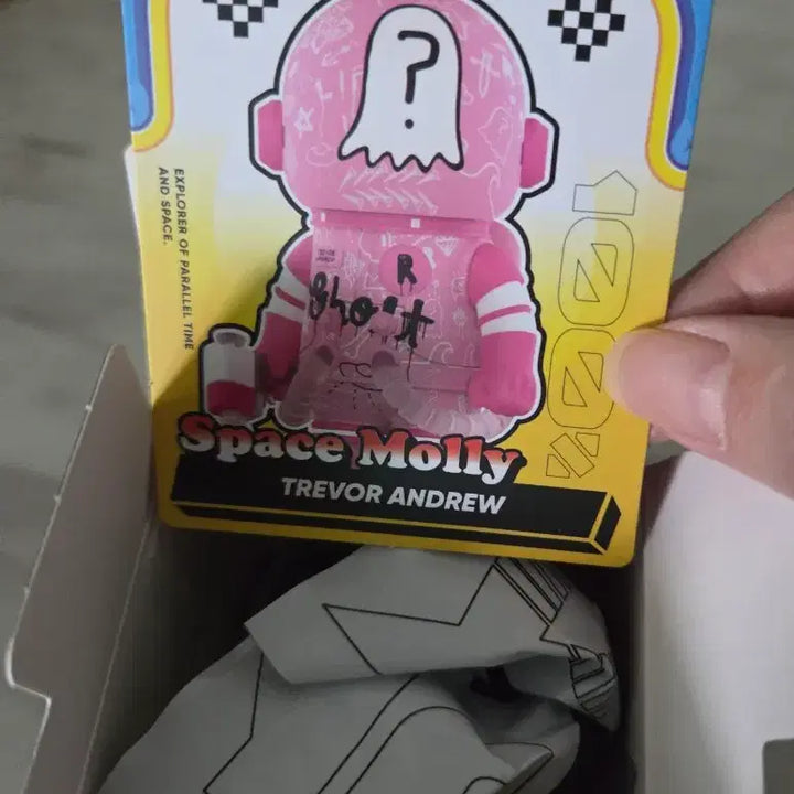 [BUNJANG] Pop Mart Mega Space Molly 100% Series 4 Trevor Andrew Figure / 팝마트 메가 스페이스 몰리 100% 시리즈 4탄 트레버 앤드류 판매
