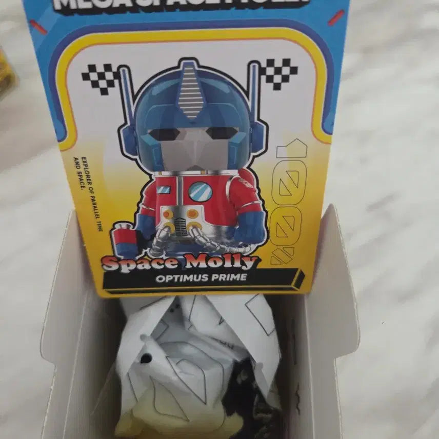 [BUNJANG] Pop Mart Mega Space Molly 100% Series 4 Optimus Prime / 팝마트 메가 스페이스 몰리 100% 시리즈 4탄 옵티머스 프라임 판매