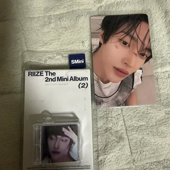 [BUNJANG] Sung Hanbin Lucky Draw Photocard / 슝바오 원빈 특전 + 스미니 원빈