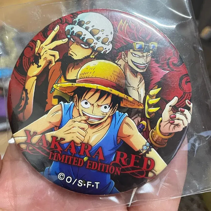 [BUNJANG] One Piece 2013 Limited Edition Luffy Kid Law Three Captains Can Badge / 원피스 2013  한정 루피 키드 로우 삼선장 캔버튼