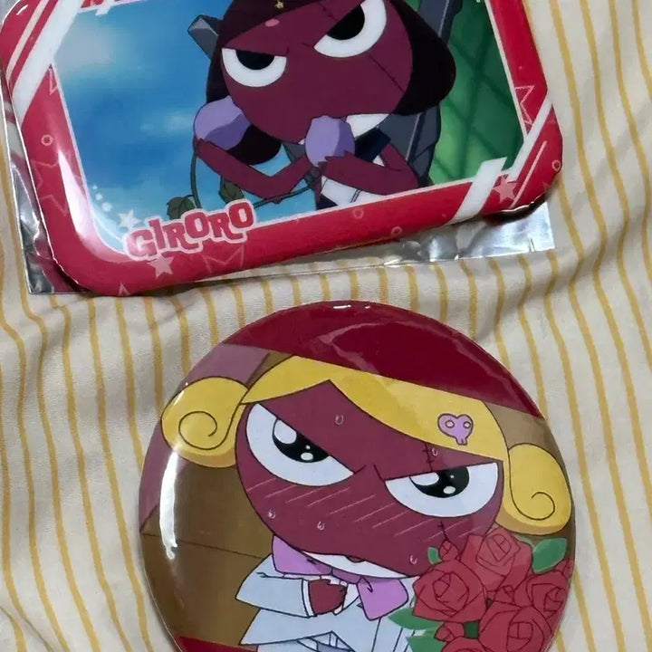 [BUNJANG] Keroro Gunso Giroro Canned Badge Set / 케로로 기로로 캔뱃지 기로로 뱃지 케로로 기로로