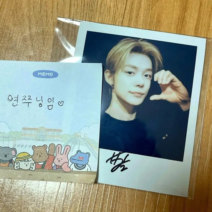 [BUNJANG] TXT YeonJun Signed Instant Photo / 투바투 txt YeonJun 연준 친필 사인 인스턴트 포토 양도