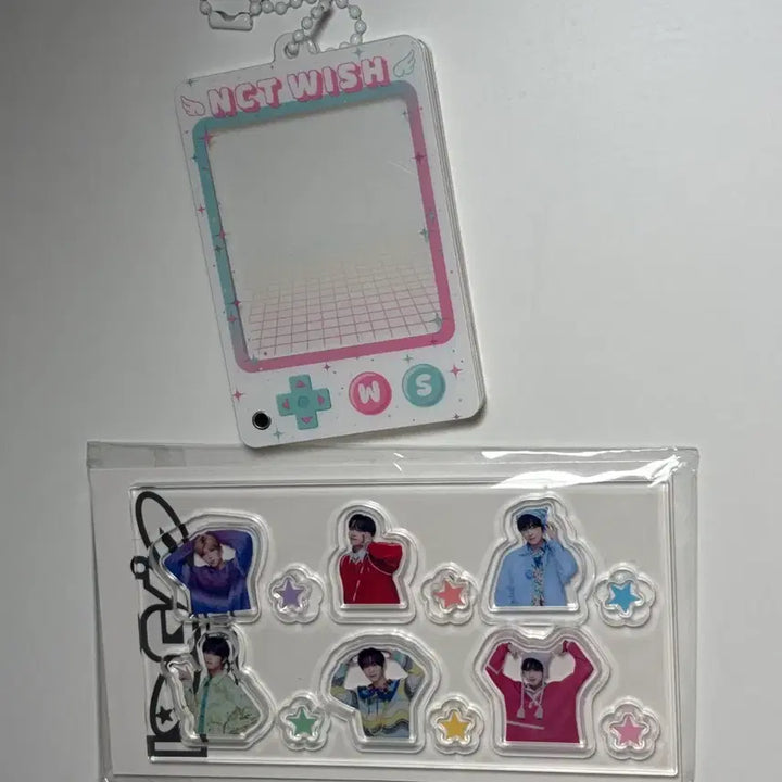 [BUNJANG] WISH Login MD Acrylic Shaker Keyring / 위시 로그인 엠디 아크릴 쉐이커 키링