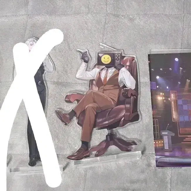 [BUNJANG] Ghostly Commute Acrylic Stand Brown / 괴담출근 아크릴 스탠드 브라운