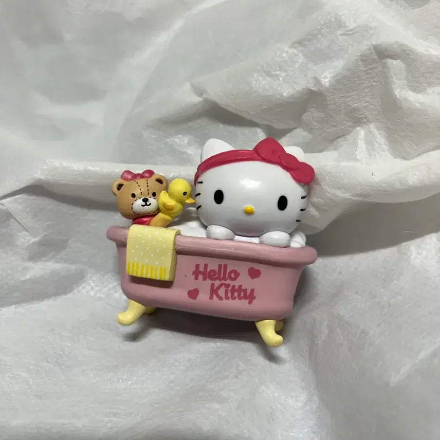 [BUNJANG] Hello Kitty Bath Shower Figure / 헬로키티 키티 목욕 샤워 피규어