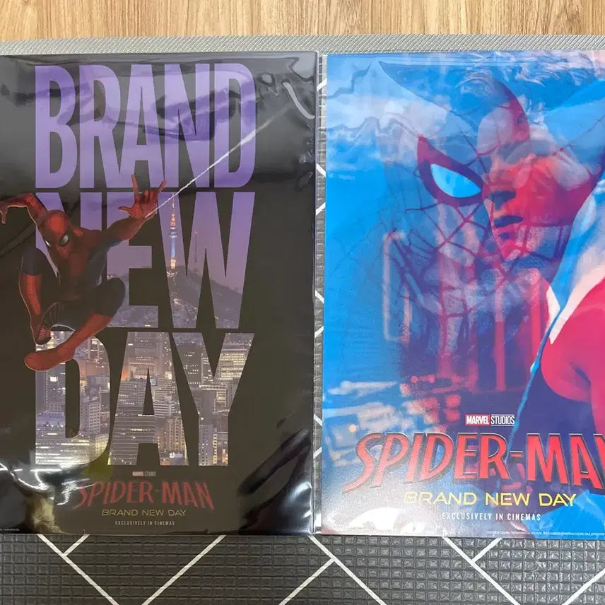 [BUNJANG] Spider-Man: No Way Home PET A3 Poster Set (2 Types) / 스파이더맨 듀얼,PET a3포스터 2종