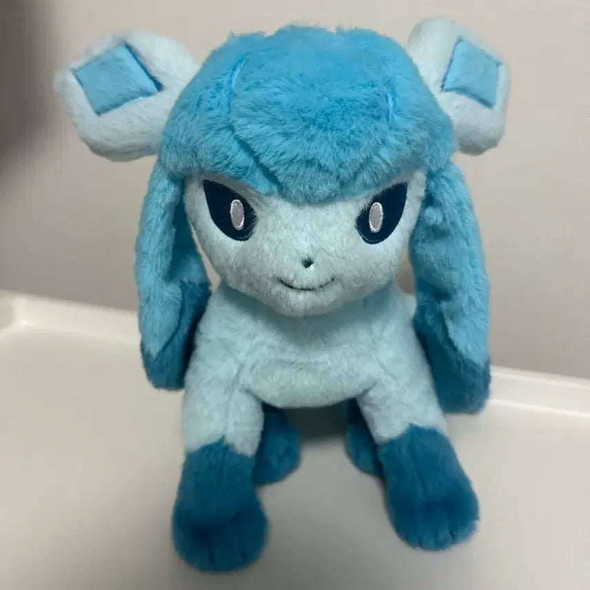 [BUNJANG] Pokemon Center Glaceon Kutakutatta M Size Plush / 오늘만할인)글레이시아 쿠타쿠타탓타 M사이즈 포켓몬센터 인형 포켓몬 정품 이브이즈