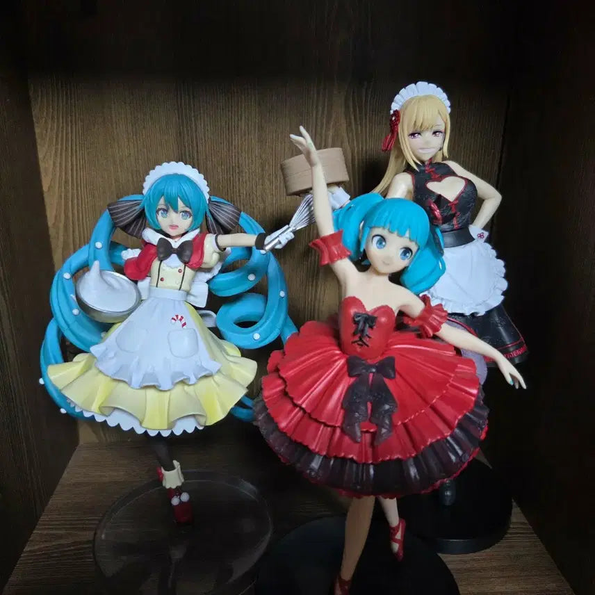 [BUNJANG] Hatsune Miku &amp; Marin Kitagawa Figure Set / 미쿠+마린 피규어 모둠 판매