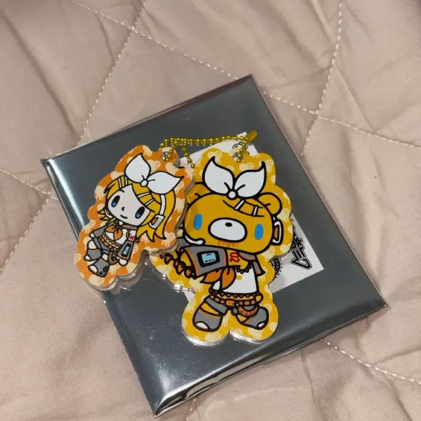[BUNJANG] Glumity Bear Kagamine Rin Acrylic Keyring / 글루미베어 카가미네 린 아크릴 키링