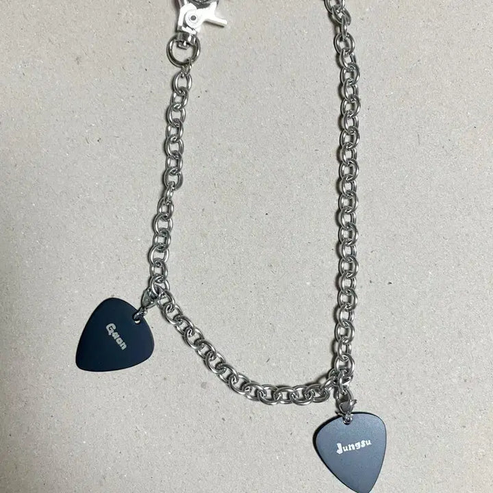 [BUNJANG] Xdinary Heroes 2025 Summer Concert MD Goods Peak Chain (Jeongsu, Gaon) / 엑디즈 썸머콘 피크 체인 (정수, 가온)