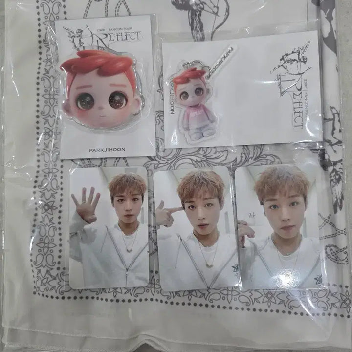 [BUNJANG] Park Ji Hoon Smart Tok, Keyring, Bandana, Sakwija Photocard / 박지훈 스마트톡+키링+반다나+사귀자포카