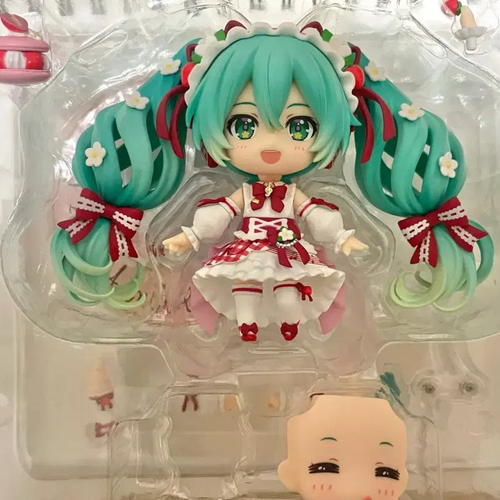 [BUNJANG] Strawberry Miku Nendoroid Parts Bundle Set (Missing 1 Face Plate) / 딸기 미쿠 넨도로이드 파츠 일괄(얼굴 1개 없음)