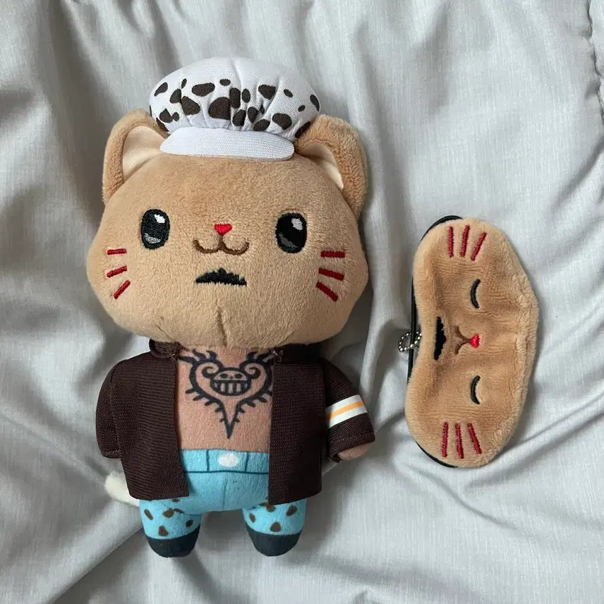 [BUNJANG] One Piece Trafalgar Law NekoNui Plush / 급처) 원피스 트라팔가 로우 네코누이