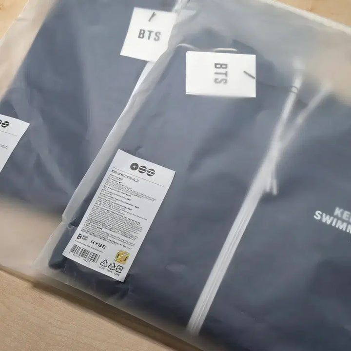 [BUNJANG] BTS KEEP SWIMMING Swim Jacket (Sealed) / (미개봉) 방탄소년단 SWIM 자켓 S, M사이즈 KEEP SWIMMING BTS