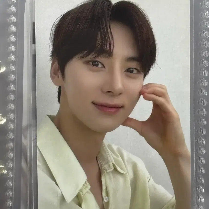 [BUNJANG] Hwang Min Hyun My Summer MD T-Shirt Photocard / 황민현 나의여름 md 티셔츠 포카
