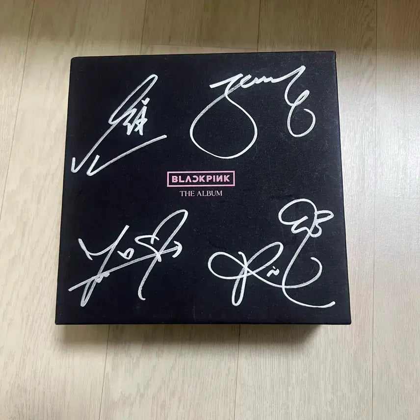 [BUNJANG] BLACKPINK The Album Signed Album Jisoo Jennie Rosé Lisa / 블랙핑크 싸인 앨범 더 앨범 지수 제니 로제 리사