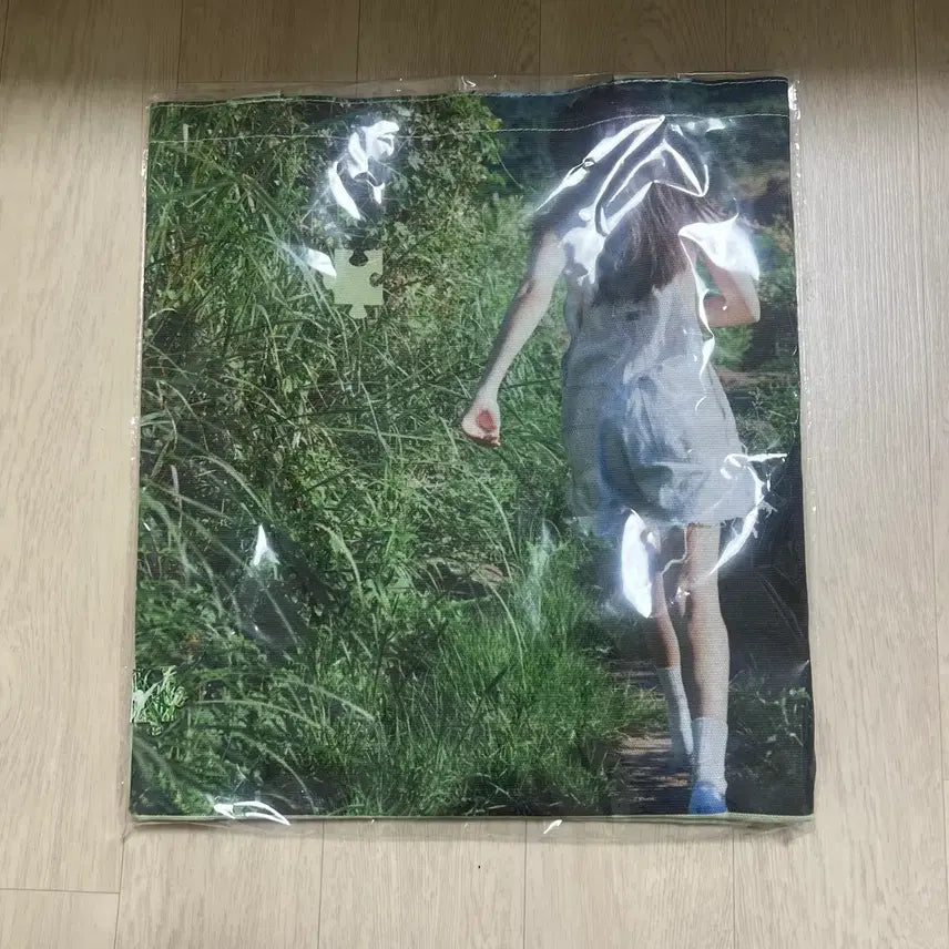 [BUNJANG] BLACKPINK Jennie Exhibition Tote Bag / 블랙핑크 제니 전시회 에코백 가방 토트백