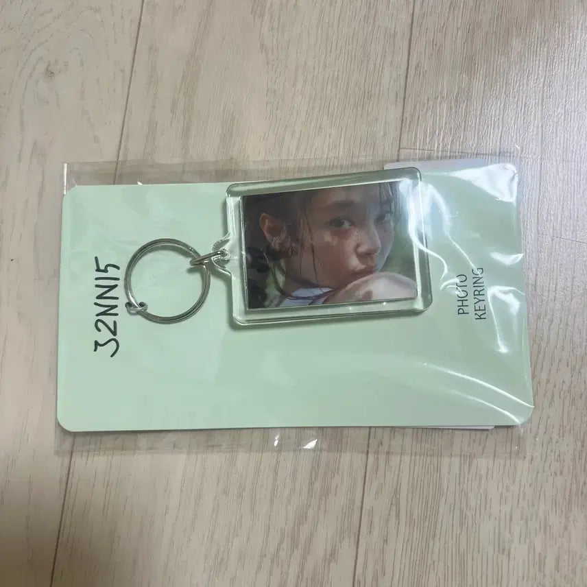 [BUNJANG] BLACKPINK Jennie Exhibition Limited Edition Photo Keychain / 블랙핑크 제니 전시회 키링
