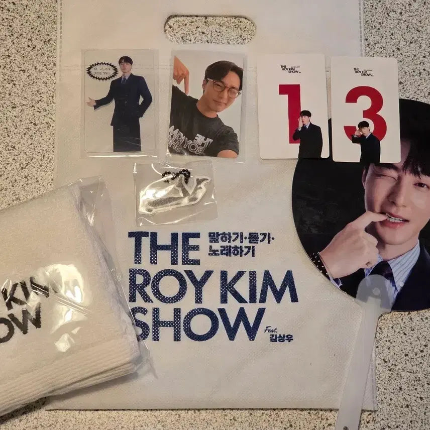 [BUNJANG] Roy Kim 2026 The Roy Kim Show Fan Meeting Merchandise Bundle / 로이킴 2026 더로이킴쇼 팬미팅 3회차 입장 굿즈