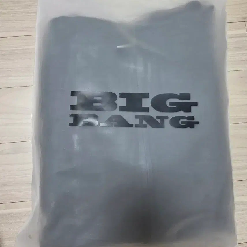 [BUNJANG] BIGBANG 20th Anniversary Charcoal Hooded Zip-Up XL (Sealed) / 빅뱅 20주년 차콜 후드집업 XL 미개봉
