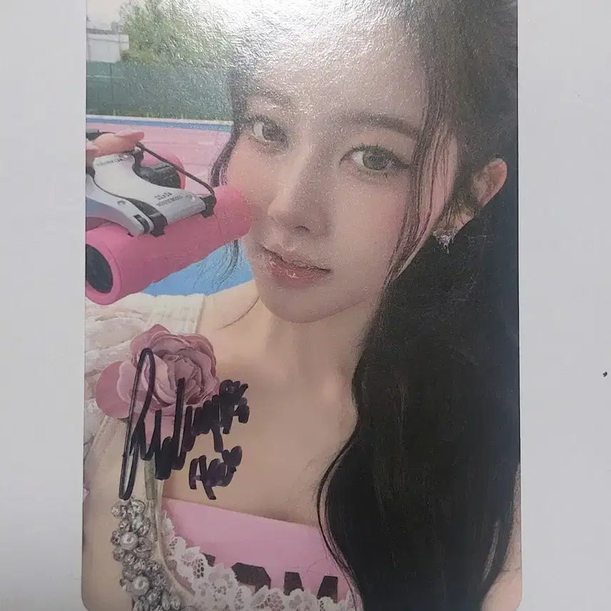 [BUNJANG] STAYC Sieun Signed Studio Photocard / 스테이씨 시은 싸인 공방 포카 // 사인 포토카드 stayc