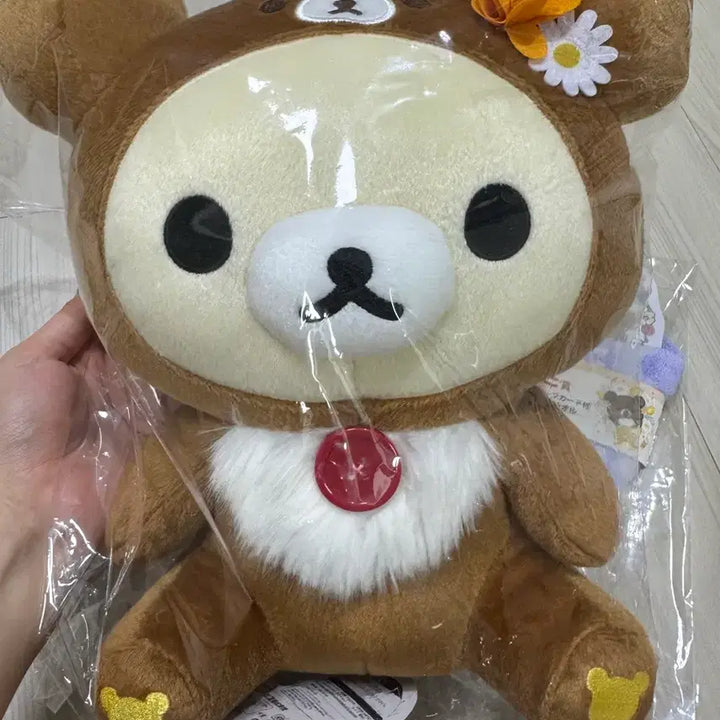 [BUNJANG] Rilakkuma 10th Anniversary Kuji Last One Koguma Plush + E Prize Hand Towel / (운포 5.7) 리락쿠마 10주년 쿠지 라스트원 코구마 봉제인형 차이로이코구마 + E상 핸드타월 서비스