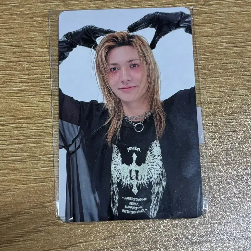 [BUNJANG] XODIAC Jooyeon Cat Ear Photocard / 엑디즈 주연 고양이귀 포카