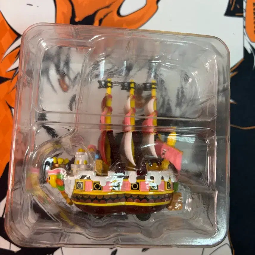 [BUNJANG] Pop Mart One Piece Pirate Ship Big Mom Figure / 원피스 팝마트 해적선 빅맘