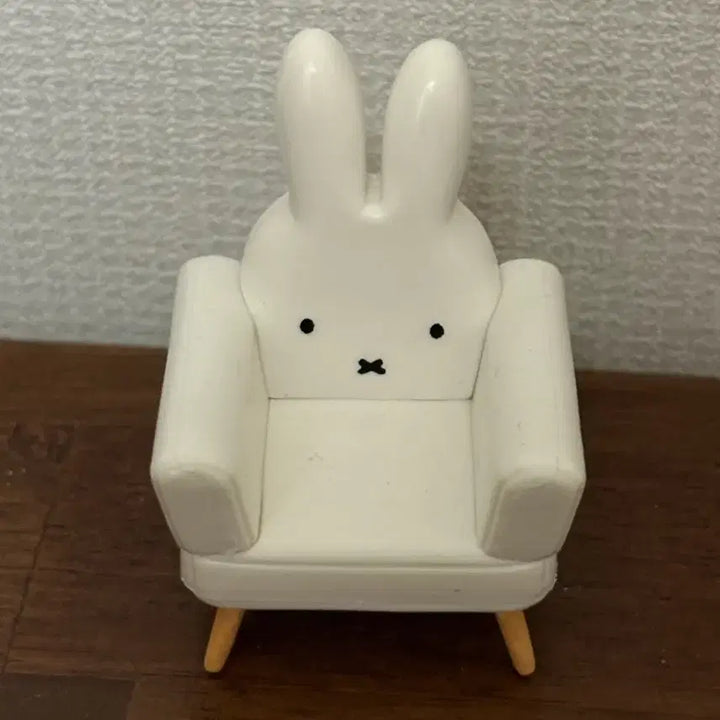 [BUNJANG] Miffy Room Elements Chair Miniature / 미피 룸 리멘트 의자 미니어처