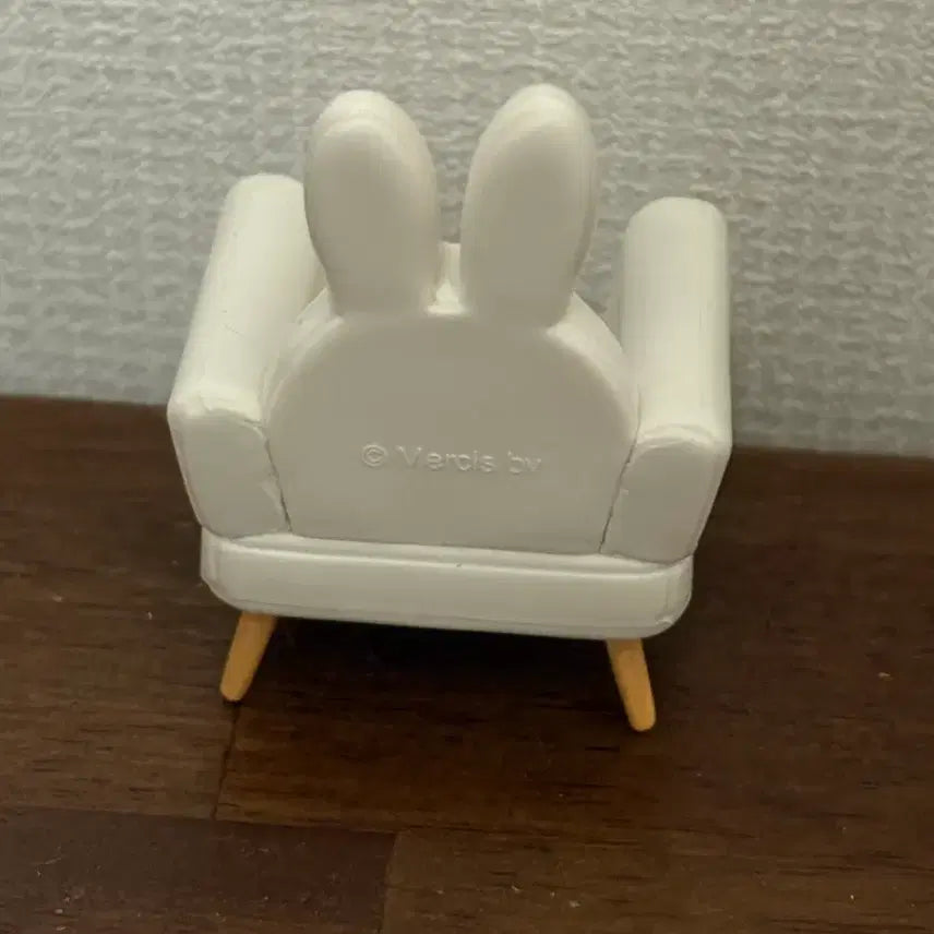 [BUNJANG] Miffy Room Elements Chair Miniature / 미피 룸 리멘트 의자 미니어처