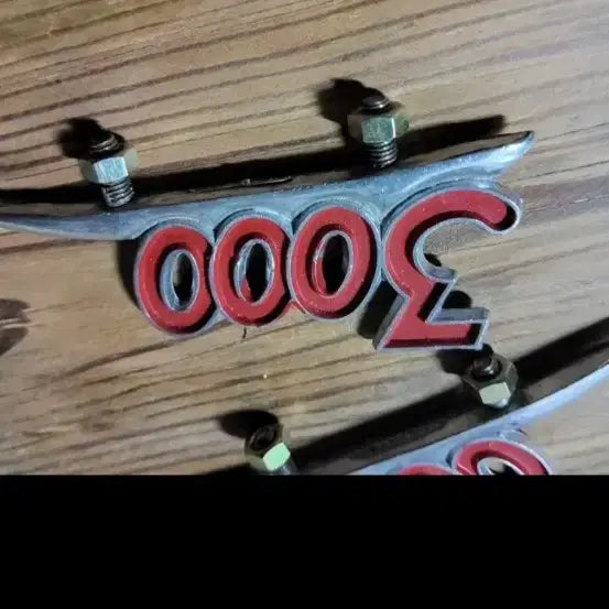[BUNJANG] Korean Modern History Emblem Red / 근현대사 3000 엠블럼 레드