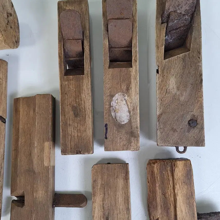 [BUNJANG] Woodworking Tools Set - Specialty Planes and Wooden Mallets (12-Piece) / 취미 수집 목수 목공 연장 특수 대패 나무망치 12점