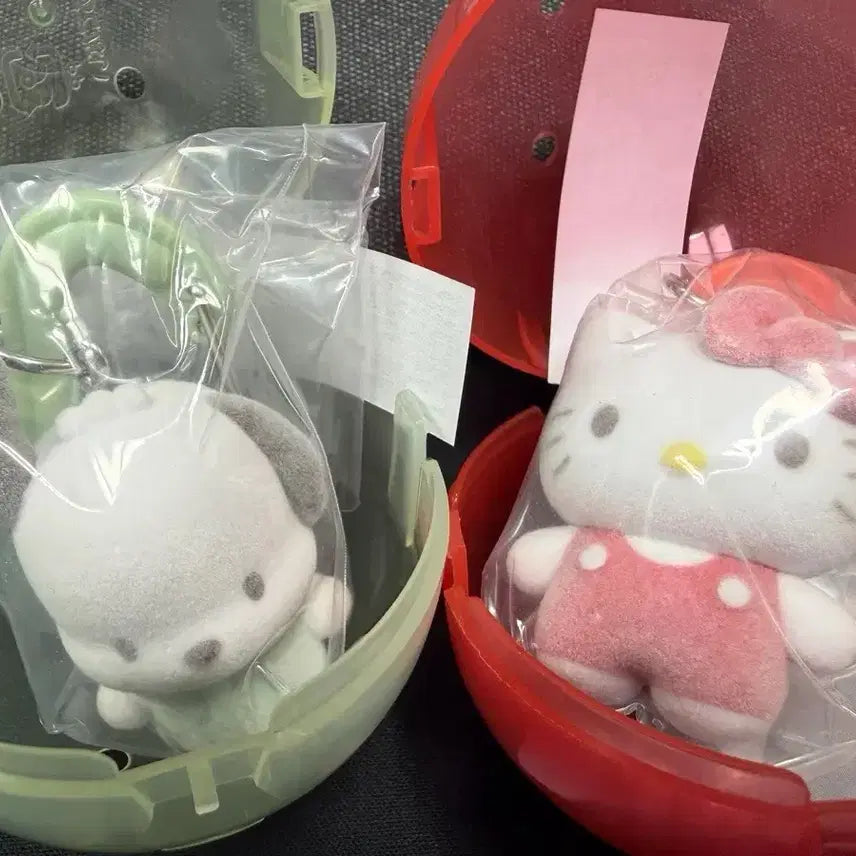 [BUNJANG] Sanrio Kitty &amp; Pochacco Carabiner Gacha / 산리오 카라비너 가챠 키티+포차코