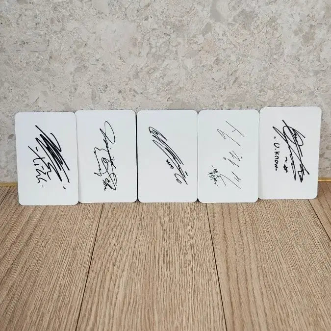 [BUNJANG] Fanmade TVXQ! 5 Members Photocard Set (Signed Back) / [팬메이드] 동방신기 5인 고화질 포토카드 5종 세트 (사인 뒷면)