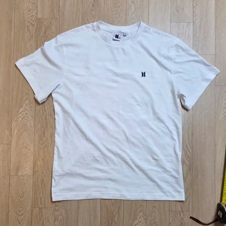 [BUNJANG] BTS Bangtan Boys Big Hit Entertainment Complete Group Short Sleeve T-Shirt (Size 105) / 미사용 빅히트 BTS 굿즈 반팔티 105사이즈 (줄자사진 참고)