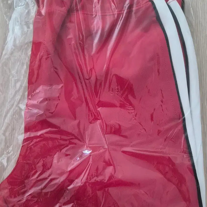 [BUNJANG] Haikyuu!! 10th Anniversary Nekoma Training Pants (M Size) - Sealed / 미개봉)하이큐 10주년 네코마 트레이닝 바지(M사이즈)