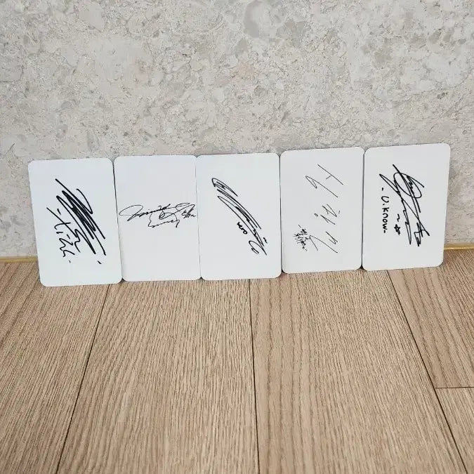 [BUNJANG] TVXQ! 5 Members Fanmade Photocard Set (Signed Back) / [팬메이드] 동방신기 5인 고화질 포토카드 5종 세트 (사인 뒷면)