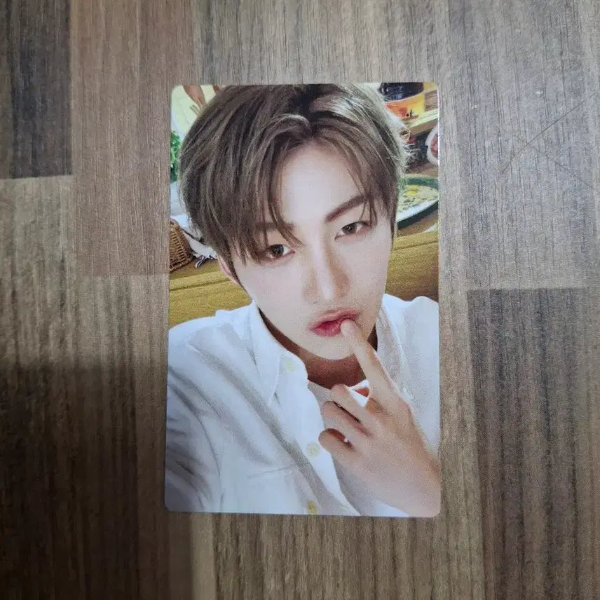 [BUNJANG] TWS Jihoon Japan B Album Photocard / 투어스 지훈 일본 B앨범 포카 팝니다.