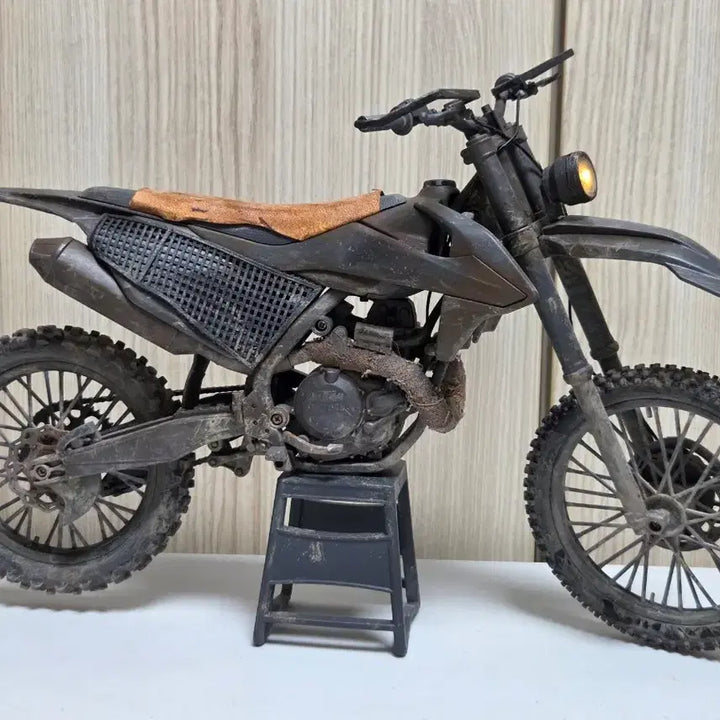 [BUNJANG] 1/6 Scale Custom Motorcycle for 12-inch Figures (Hot Toys, InArt, ThreeZero) / 1/6 커스텀 바이크 오토바이 핫토이 인아트 쓰리제로 워킹데드 피규어용 12인치
