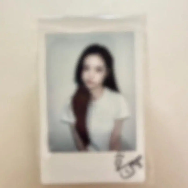 [BUNJANG] TripleS Jiyeon Signed Polaroids Photocard / 트리플에스 지연 싸폴 사인폴라로이드 260730