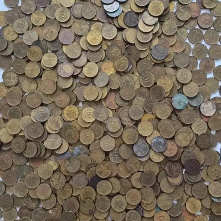 [BUNJANG] Vintage Korean 10 Won Coins (Bundle of 2000) / 10원 동전 다수2000개